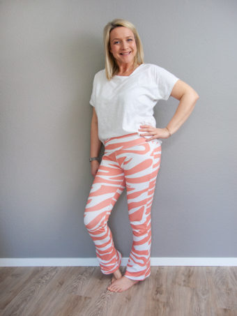 Hose HYGGE ohne Taschen mit weitem Bein, ohne Bündchen mit PIECES Pulli als Shirt