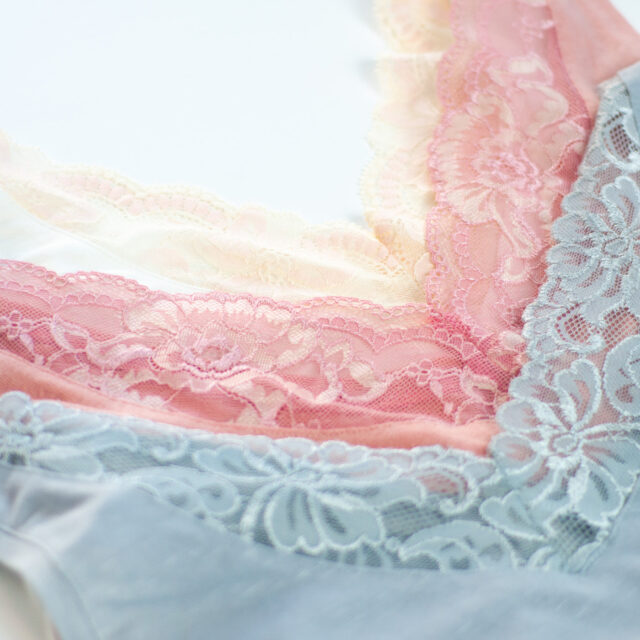 LACE Top Ausschnit mit Spitze schnittdeern