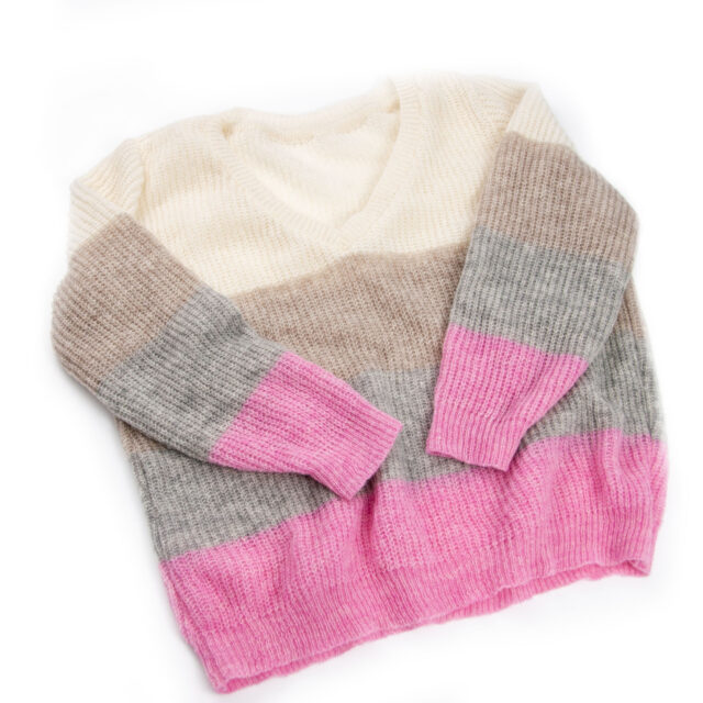SENSES Sweater V-Ausschnitt Länge Middle aus Rosa-Kuschelstrick