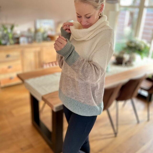 SensesSweater aus Strickpaneelen - eversewme