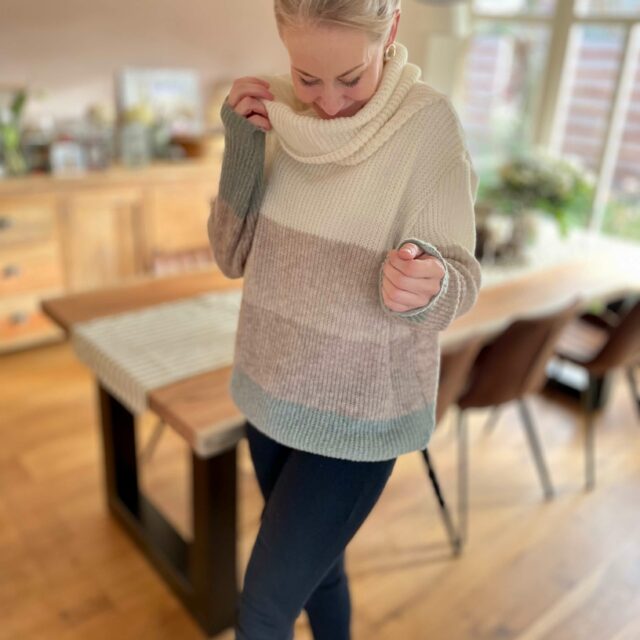 SensesSweater aus Strickpaneelen - eversewme