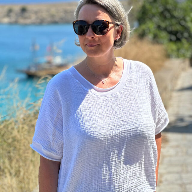 Simplicity Shirt aus Musselin in Weiß mit Jersey-Bündchen